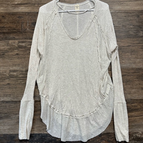 We The Free Cream White Asymmetrical Long Sleeve Tunic - Picture 1 of 3